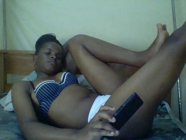 Cute-lizah live cam on BongaCams