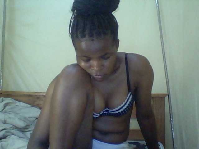 Cute-lizah live cam on BongaCams