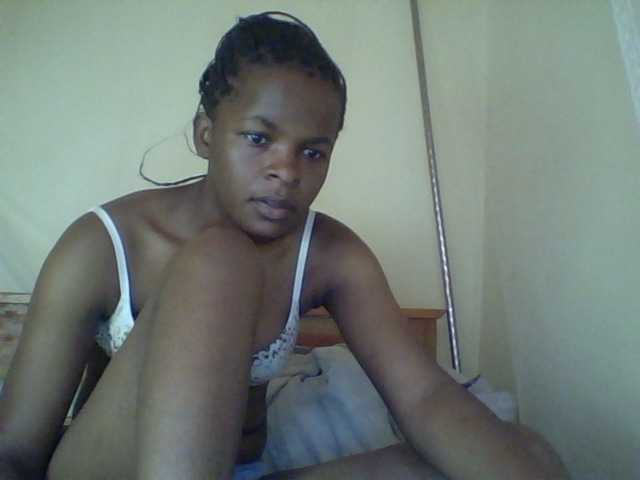 Cute-lizah live cam on BongaCams