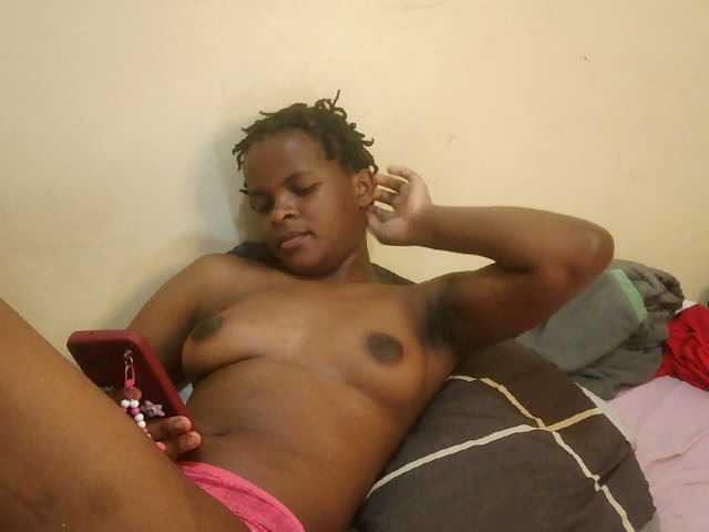 Cute-lizah live cam on BongaCams