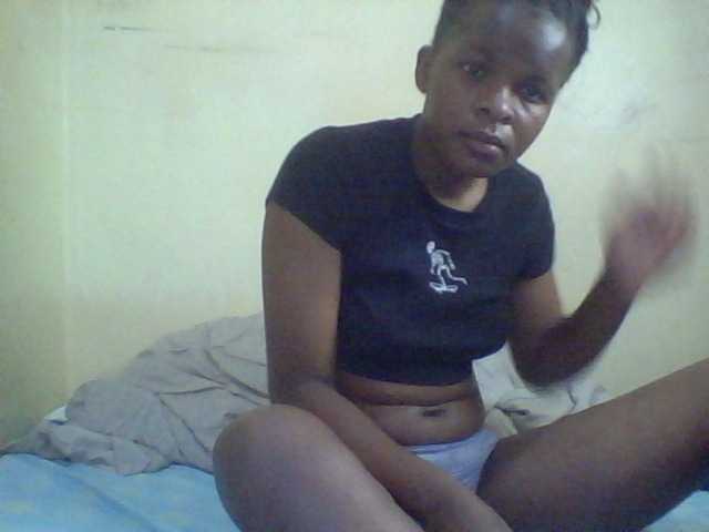 Cute-lizah live cam on BongaCams