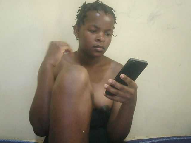 Cute-lizah live cam on BongaCams