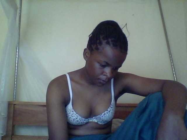 Cute-lizah live cam on BongaCams
