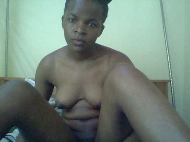 Cute-lizah live cam on BongaCams