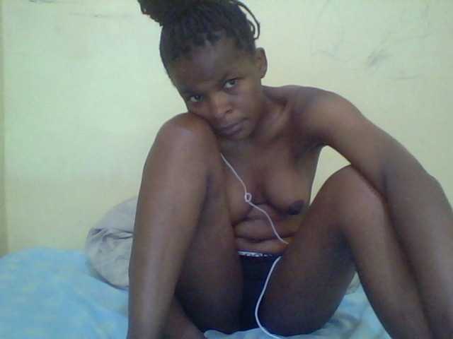 Cute-lizah live cam on BongaCams