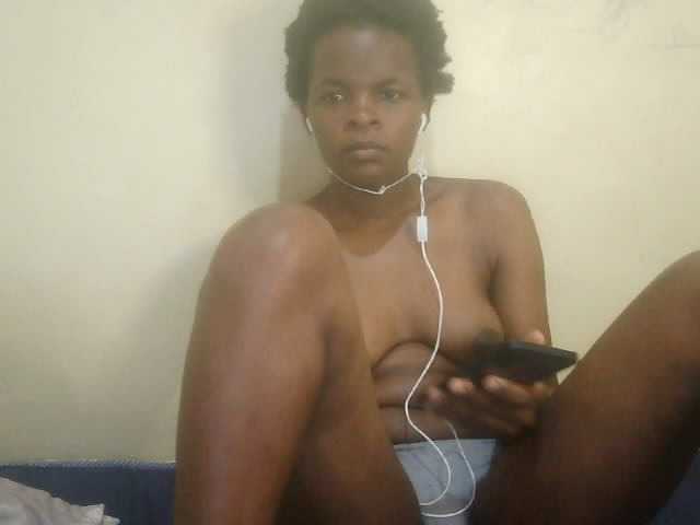 Cute-lizah live cam on BongaCams