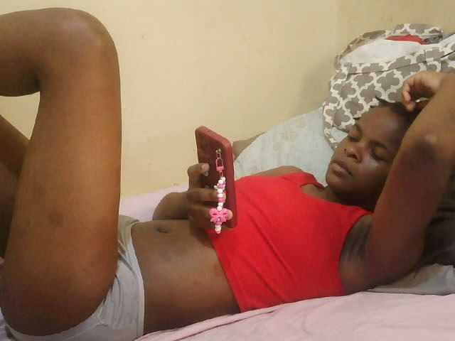 Cute-lizah live cam on BongaCams