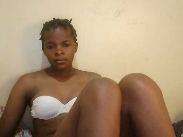 Cute-lizah live cam on BongaCams