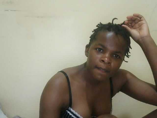Cute-lizah live cam on BongaCams
