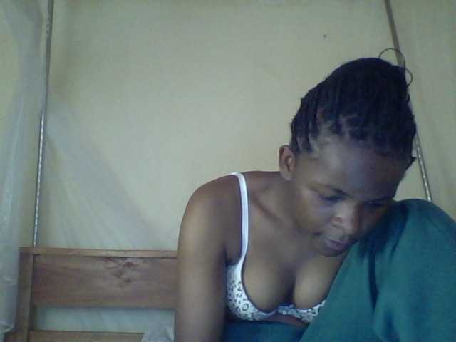 Cute-lizah live cam on BongaCams
