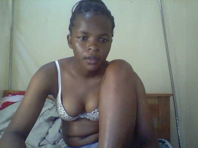 Cute-lizah live cam on BongaCams