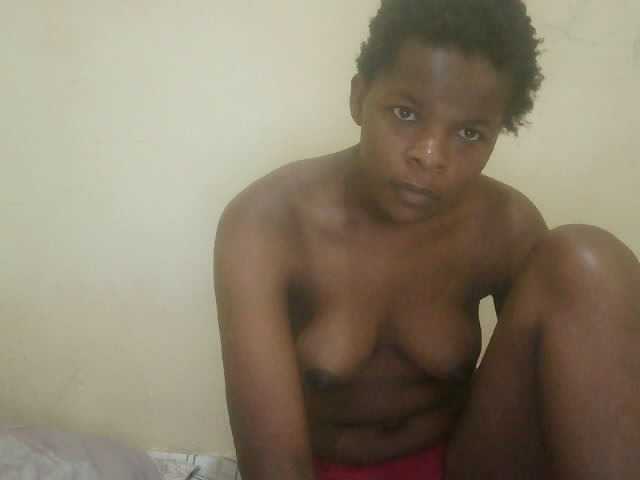 Cute-lizah live cam on BongaCams