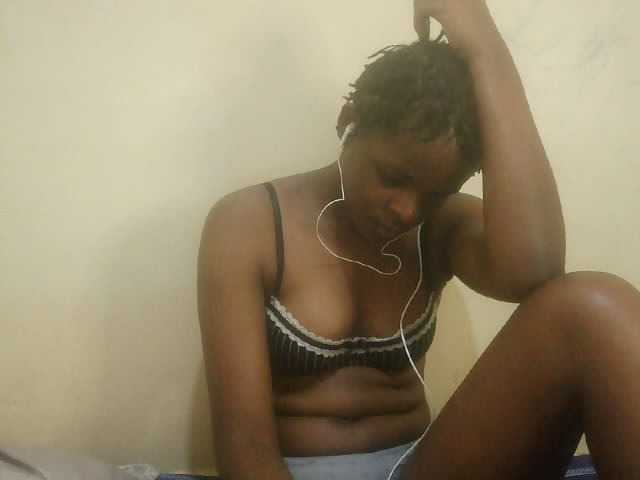 Cute-lizah live cam on BongaCams