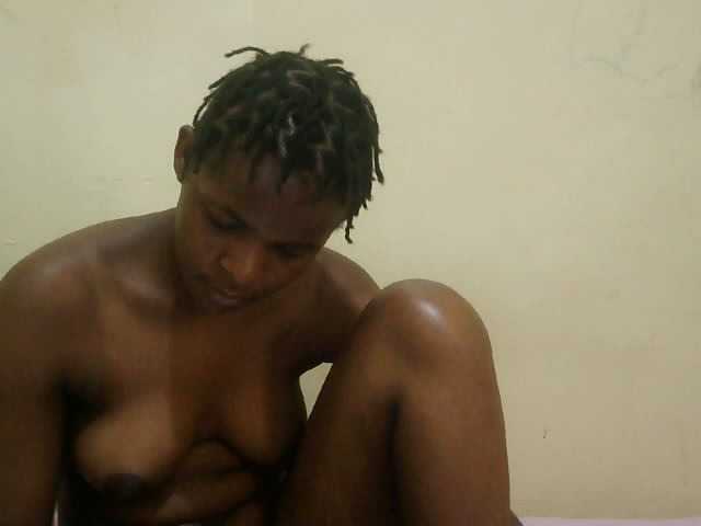 Cute-lizah live cam on BongaCams