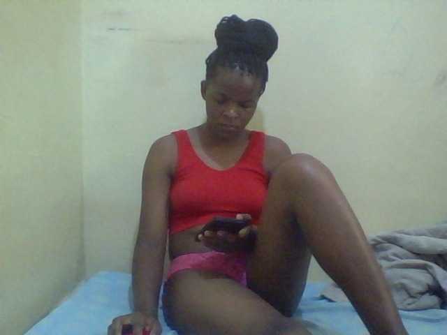 Cute-lizah live cam on BongaCams