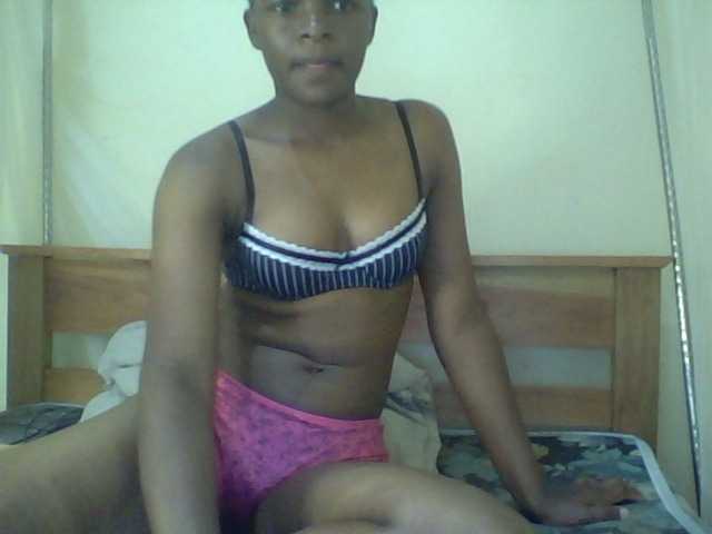 Cute-lizah live cam on BongaCams