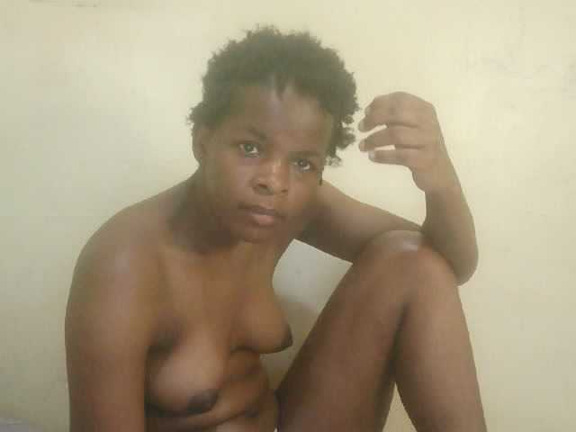 Cute-lizah live cam on BongaCams