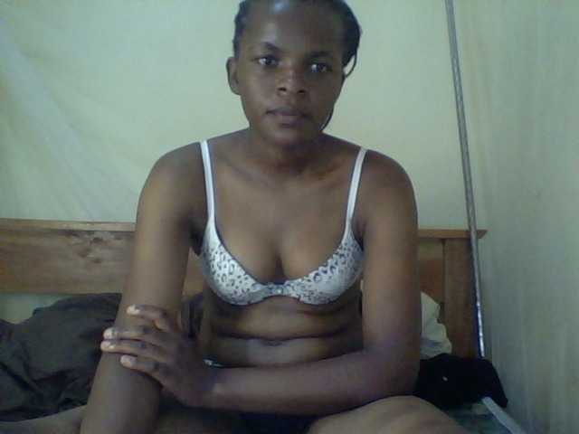 Cute-lizah live cam on BongaCams