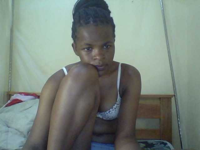 Cute-lizah live cam on BongaCams
