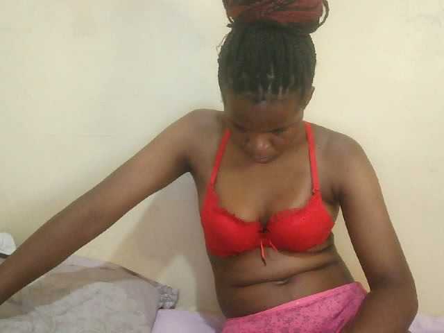 Cute-lizah live cam on BongaCams