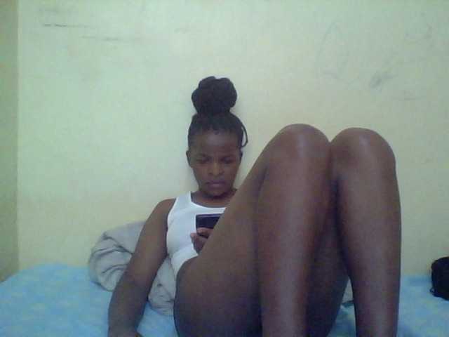 Cute-lizah live cam on BongaCams