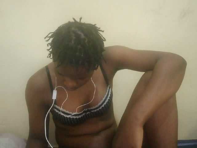 Cute-lizah live cam on BongaCams