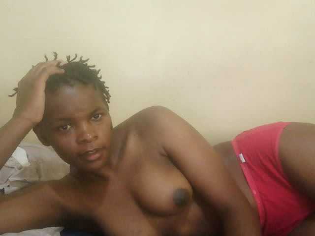 Cute-lizah live cam on BongaCams