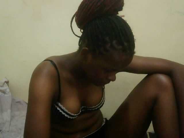 Cute-lizah live cam on BongaCams