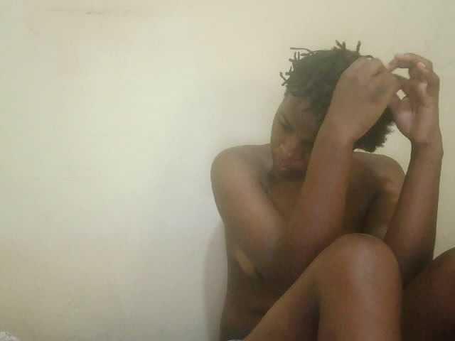 Cute-lizah live cam on BongaCams
