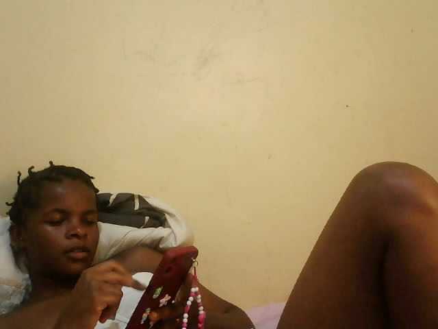 Cute-lizah live cam on BongaCams