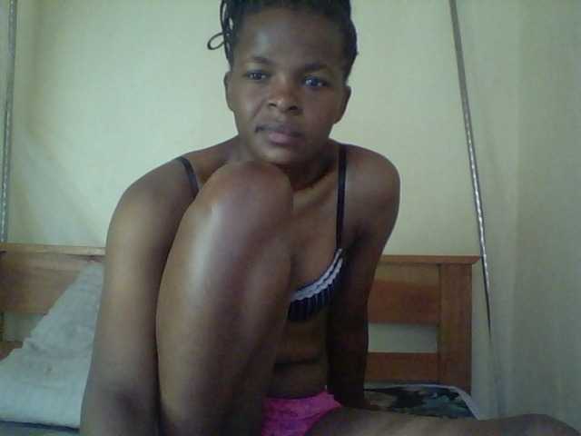 Cute-lizah live cam on BongaCams
