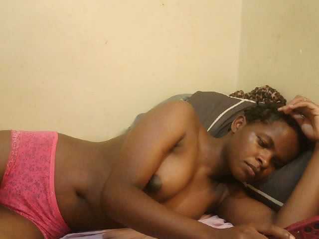 Cute-lizah live cam on BongaCams