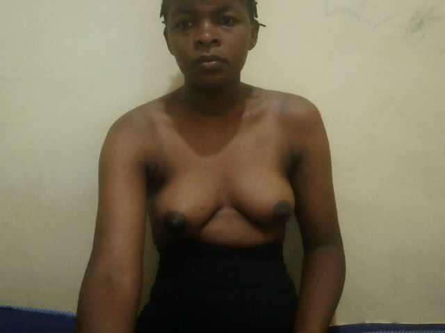 Cute-lizah live cam on BongaCams