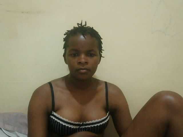 Cute-lizah live cam on BongaCams