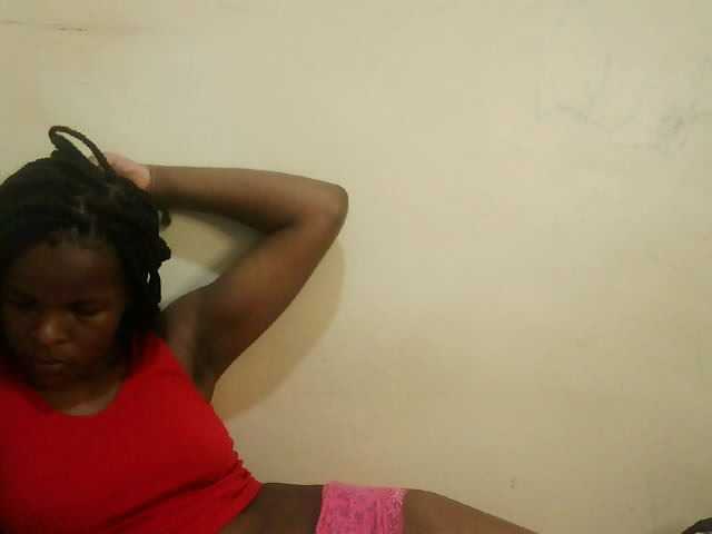 Cute-lizah live cam on BongaCams