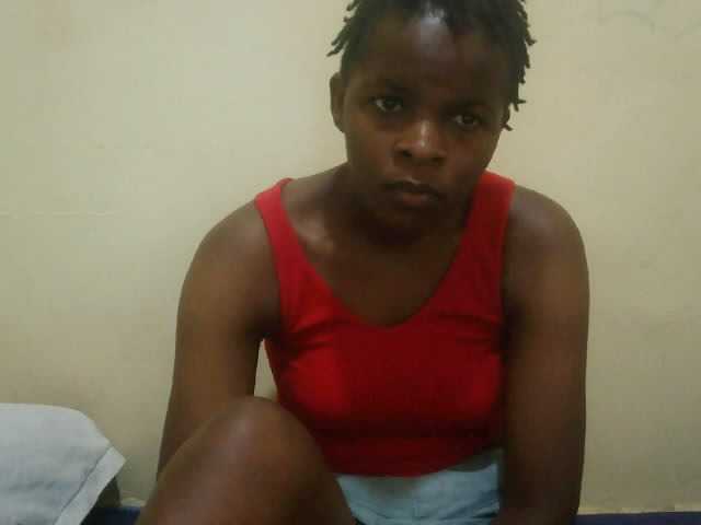 Cute-lizah live cam on BongaCams