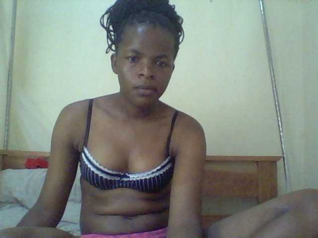 Cute-lizah live cam on BongaCams