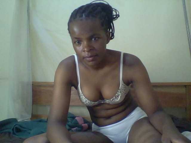 Cute-lizah live cam on BongaCams