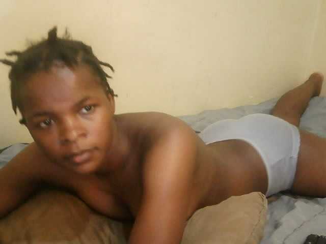 Cute-lizah live cam on BongaCams