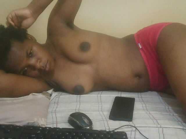 Cute-lizah live cam on BongaCams