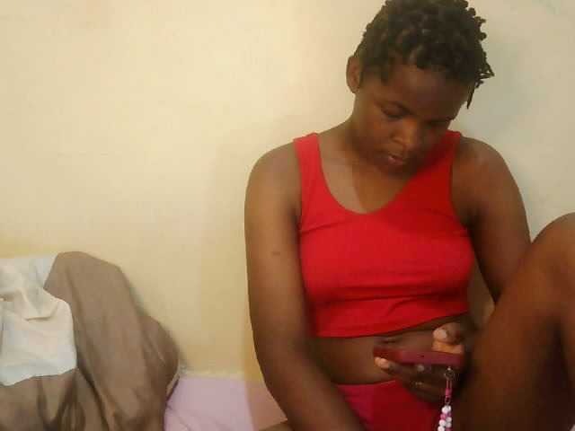 Cute-lizah live cam on BongaCams