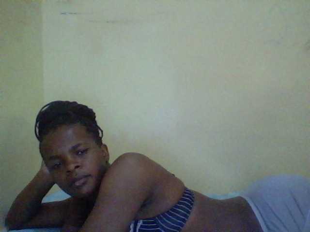 Cute-lizah live cam on BongaCams