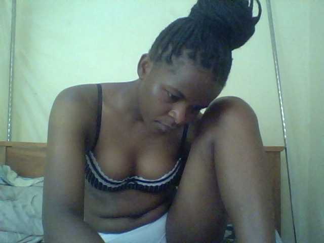 Cute-lizah live cam on BongaCams