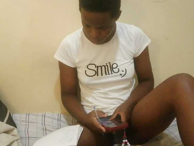 Cute-lizah live cam on BongaCams