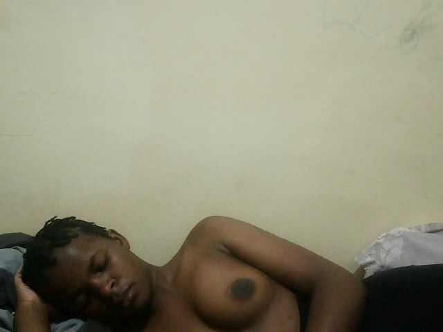 Cute-lizah live cam on BongaCams