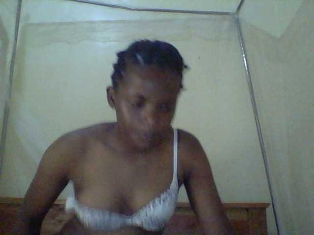 Cute-lizah live cam on BongaCams