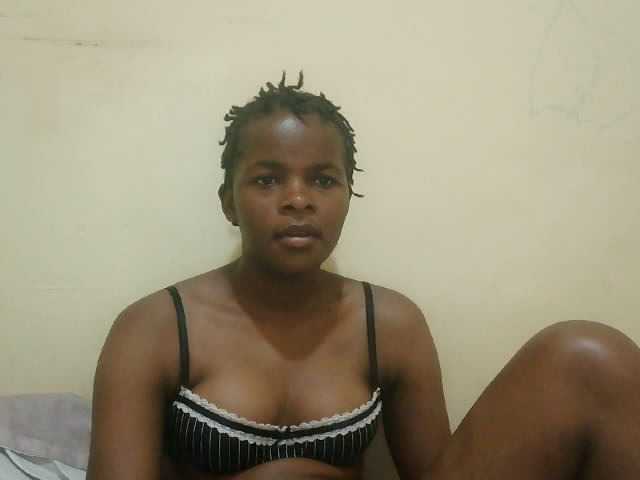 Cute-lizah live cam on BongaCams