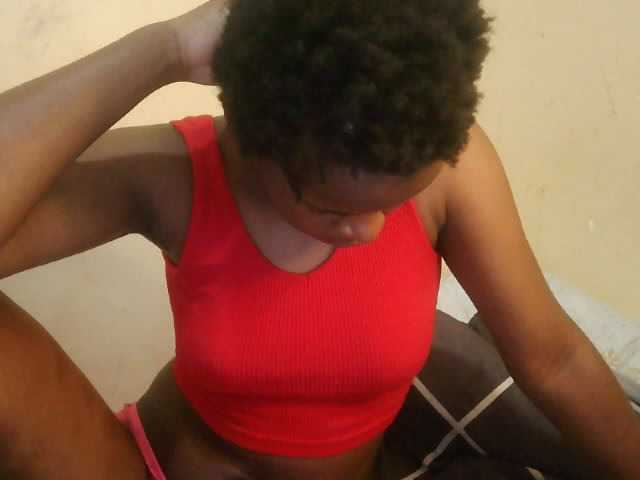 Cute-lizah live cam on BongaCams