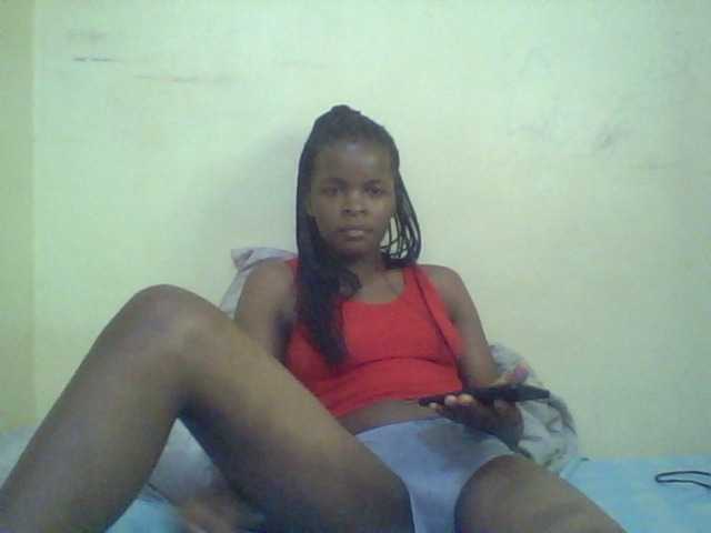 Cute-lizah live cam on BongaCams