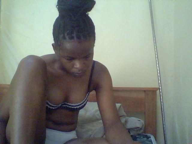 Cute-lizah live cam on BongaCams
